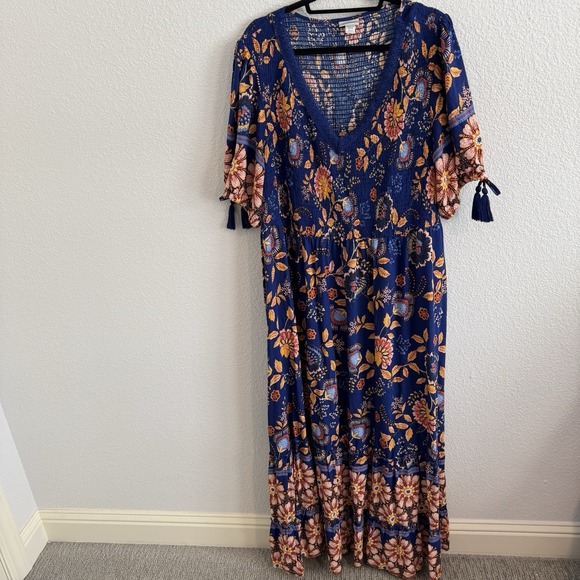 Avenue Dresses & Skirts - Avenue Floral Maxi Dress V-Neck Cobalt Multicolored Womens 26/28 Cottage Boho